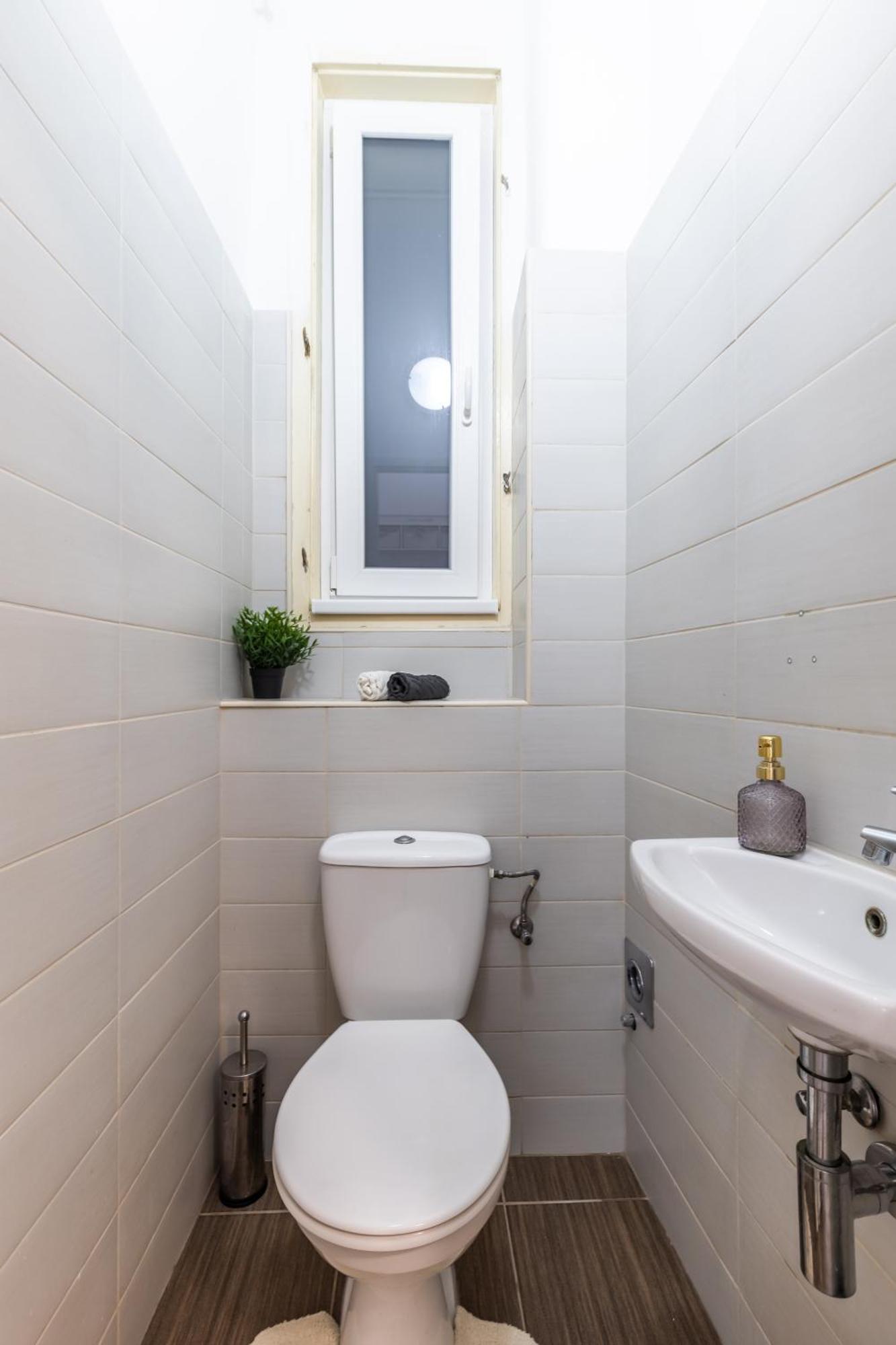 Real Apartments Lovag Budapest Bagian luar foto
